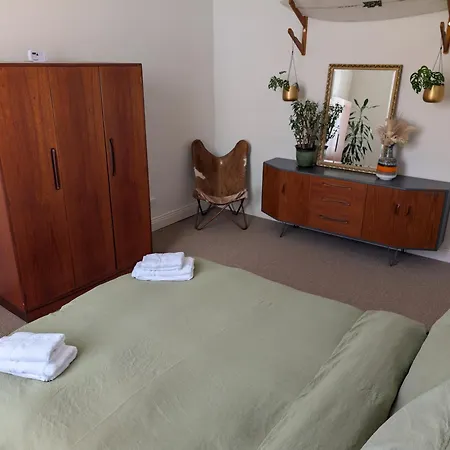 Salty Escape Apartment